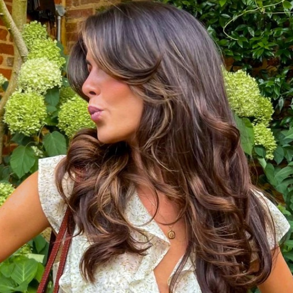 Meet Your Posher, Claudia